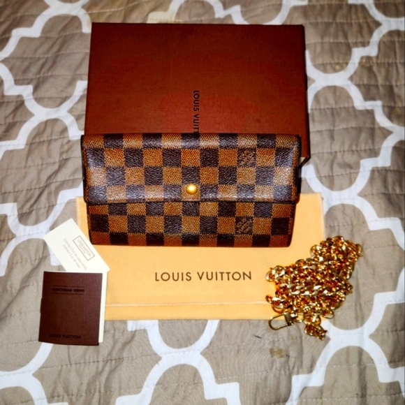Louis Vuitton Handbags - Louis Vuitton Damier Portefeuille Sarah Long Wallet DATE STAMPED CA0093